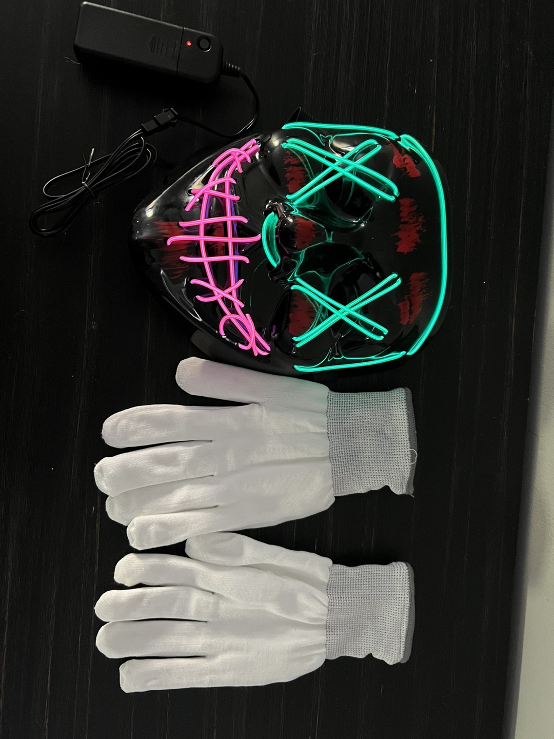 LED Mask and Gloves Costume Accessory - photo 2