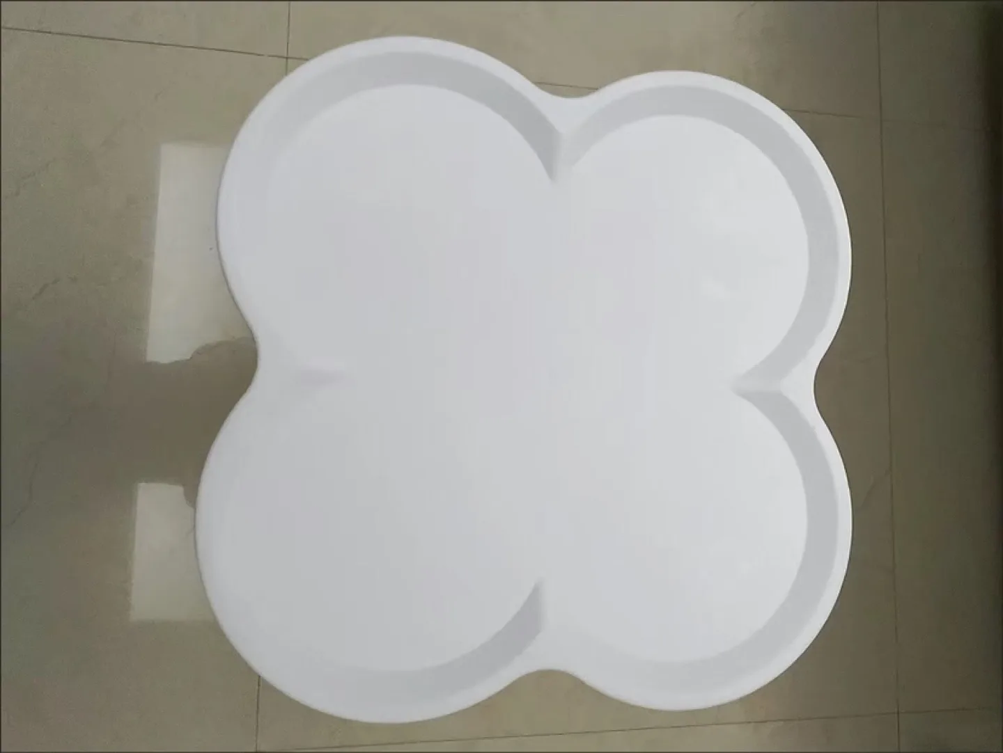 White Plastic Two-Tier Side Table image indicator(2)