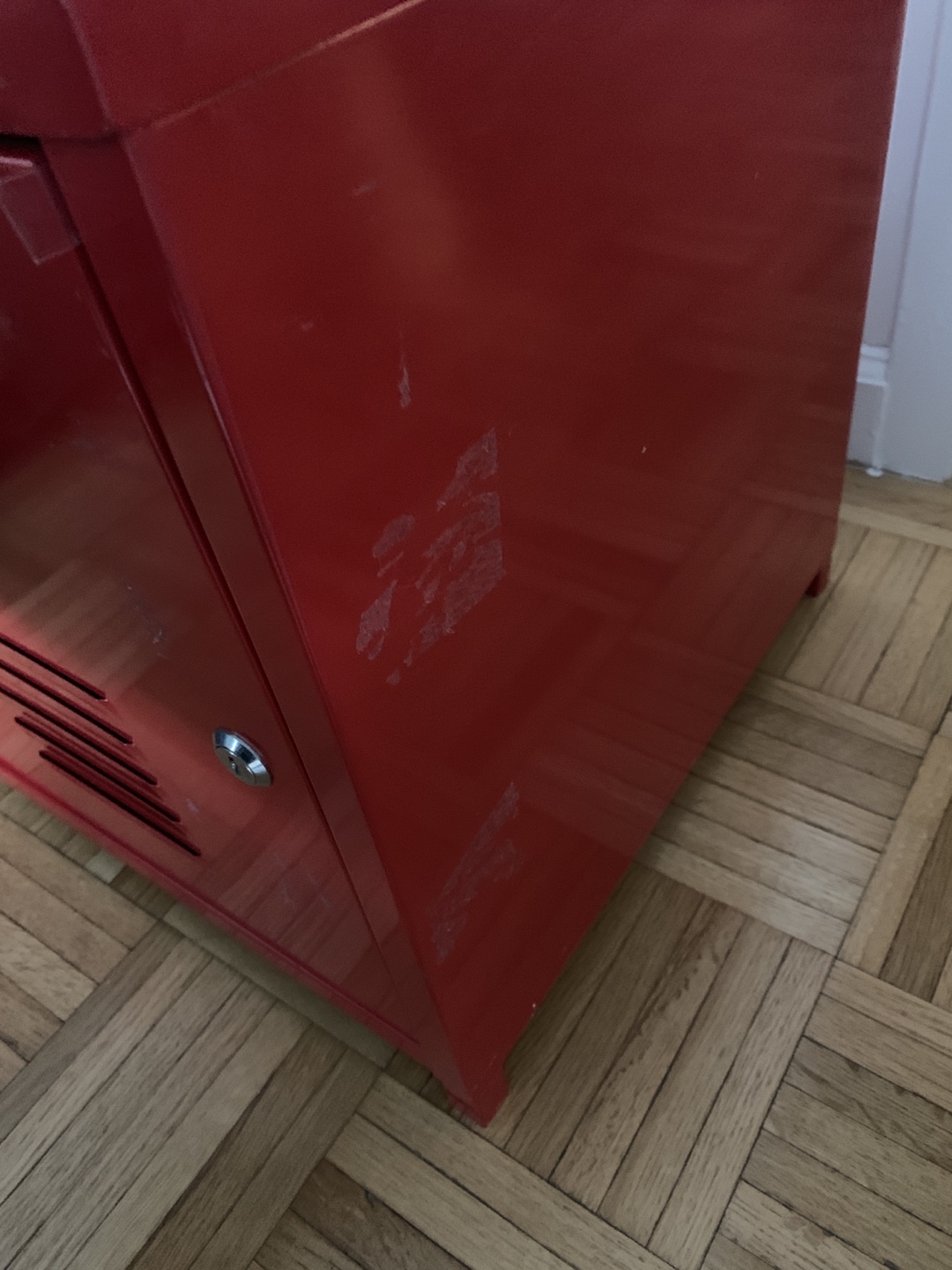 Red metal Ikea cabinet - photo 3