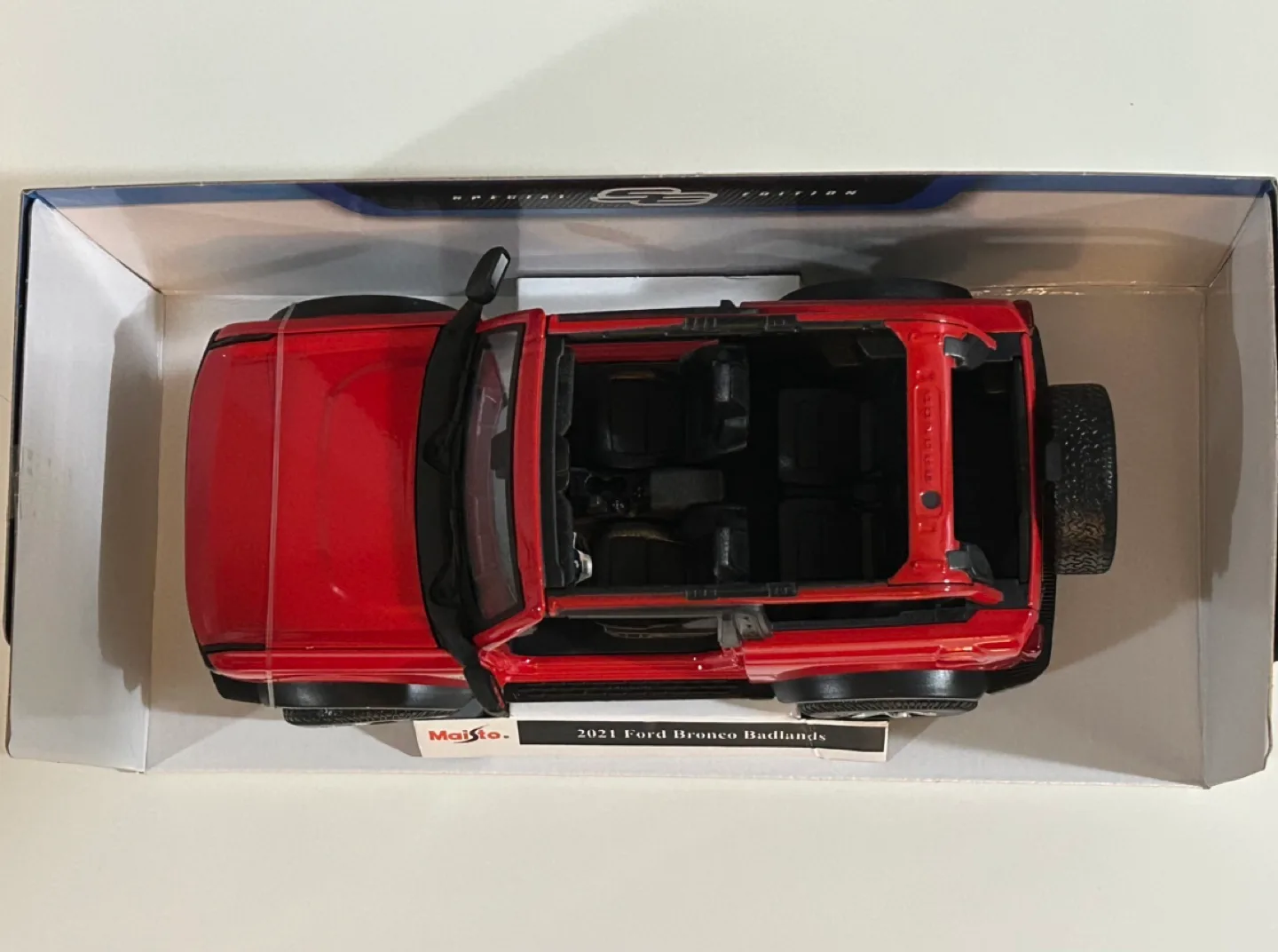 Maisto 1:18 Die Cast Model 2021 Ford Bronco Badlands image indicator(6)