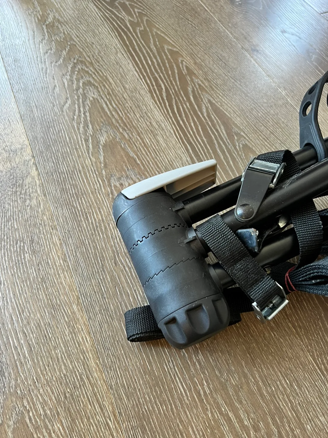 Sports Rack 3-bike trunk/hatch mount bike rack image indicator(4)