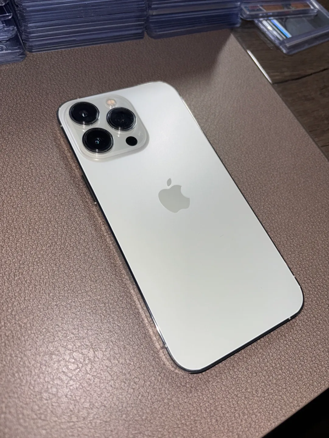 iPhone 13 Pro - White & Silver- Brand New - 128GB image indicator(3)