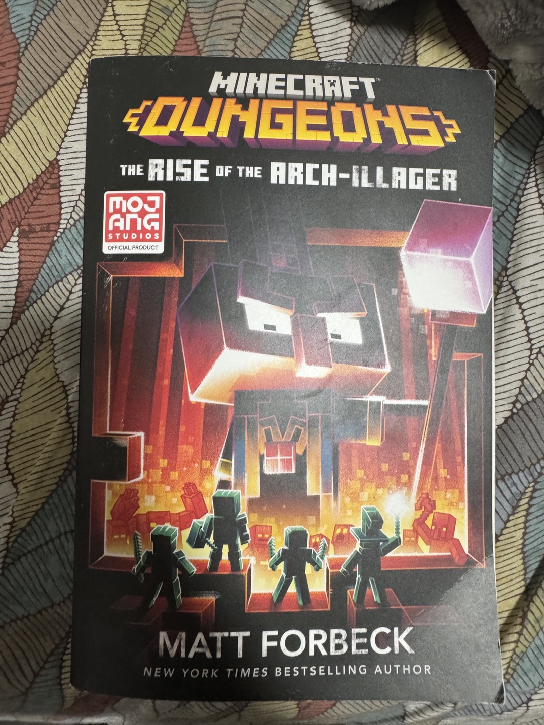 Minecraft Dungeons: The Rise of the Arch-Illager Book