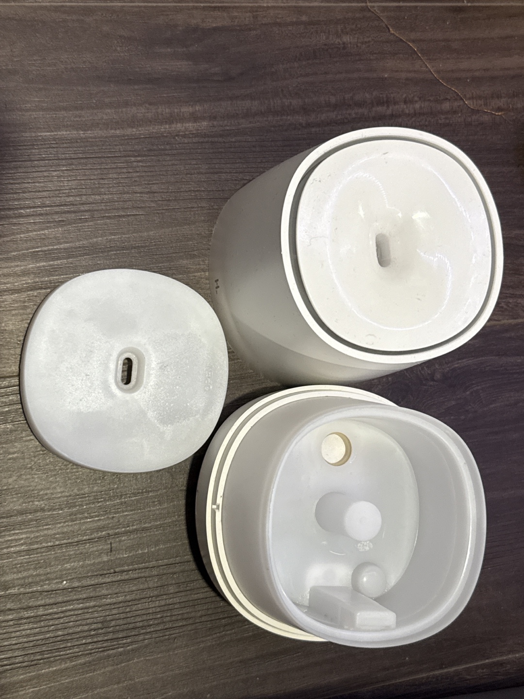 White Essential Oil Diffuser - photo 2