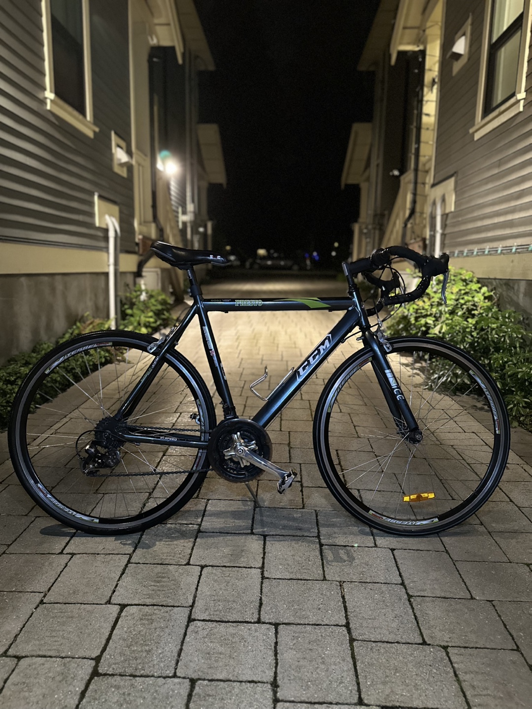 CCM Presto 21-Speed Road Bike - photo 2