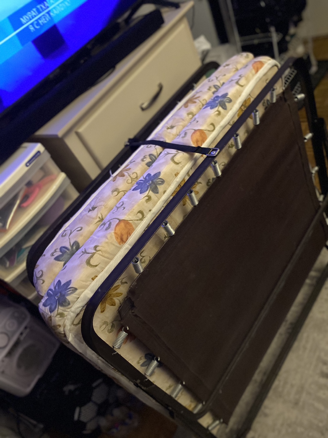 Folding cot with mattress - photo 2