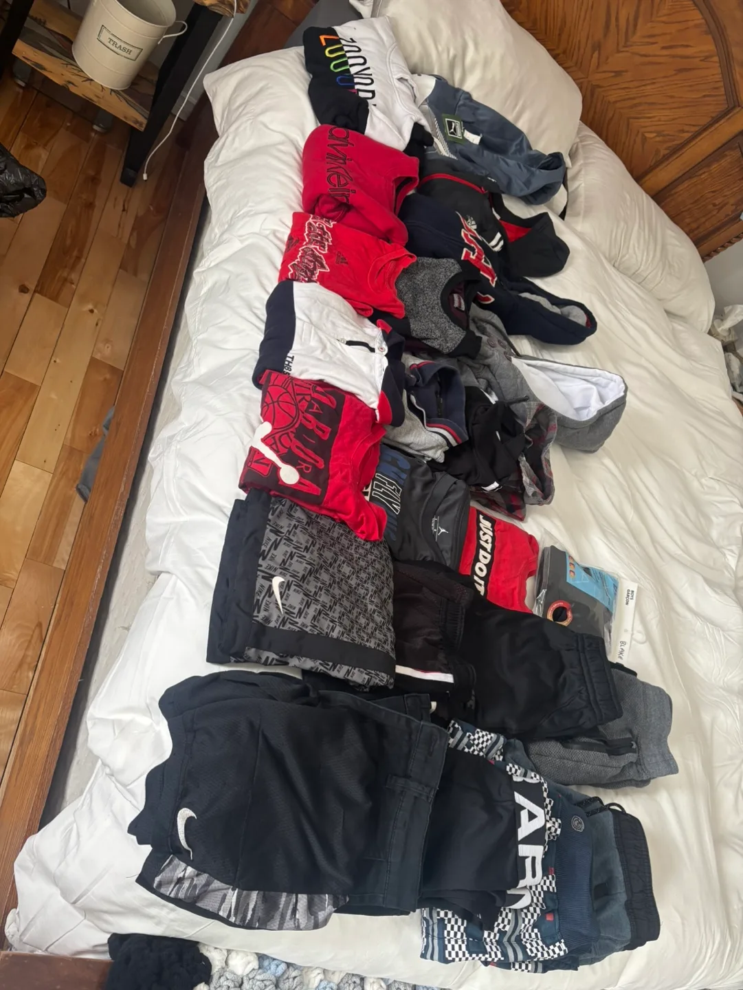 Boys' Brand name Clothing Bundle - Size Large thumbnail