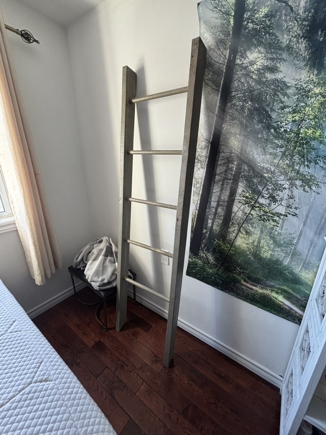 Rustic Grey/ Green Wooden Blanket Ladder