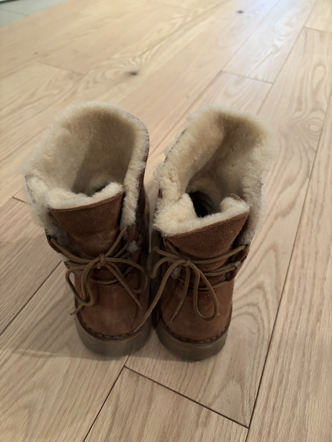 Women's UGG Australia Brown Leather Boots - photo 3