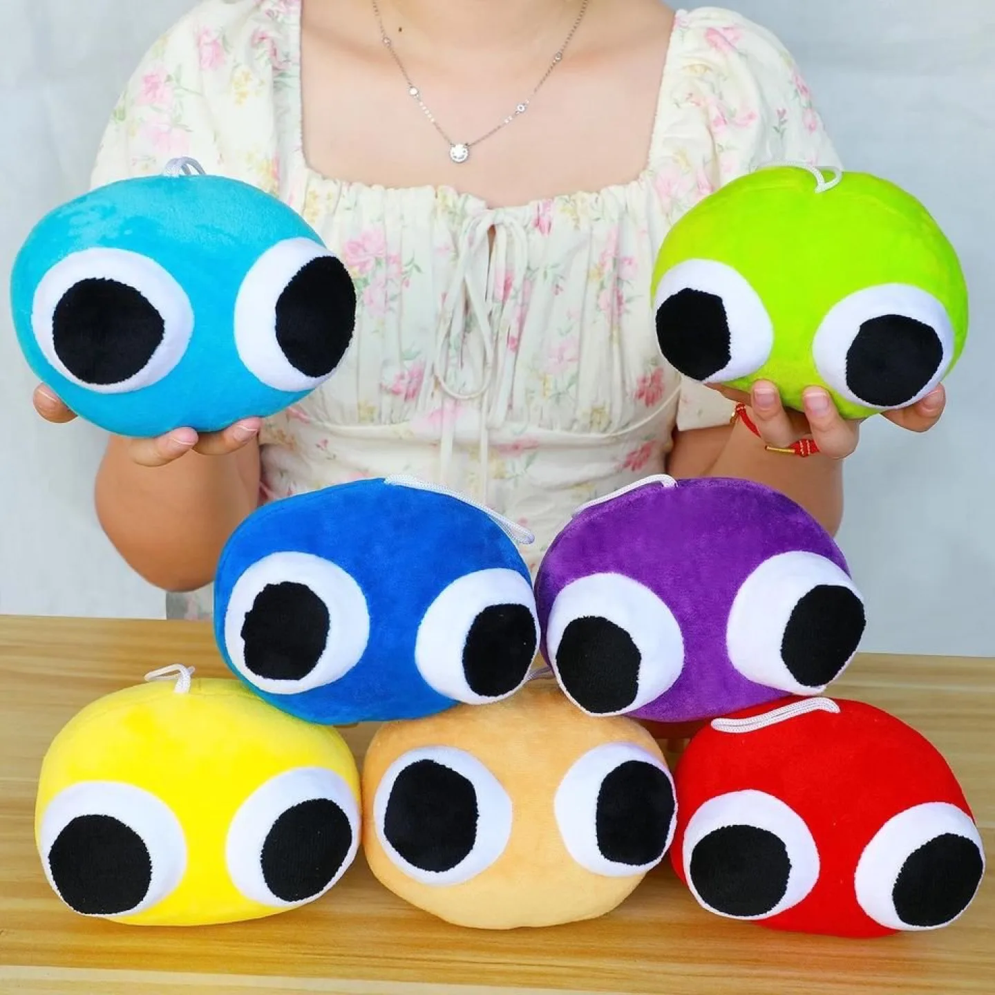 Set of 6 Googly Eye Plush Toys image indicator(3)