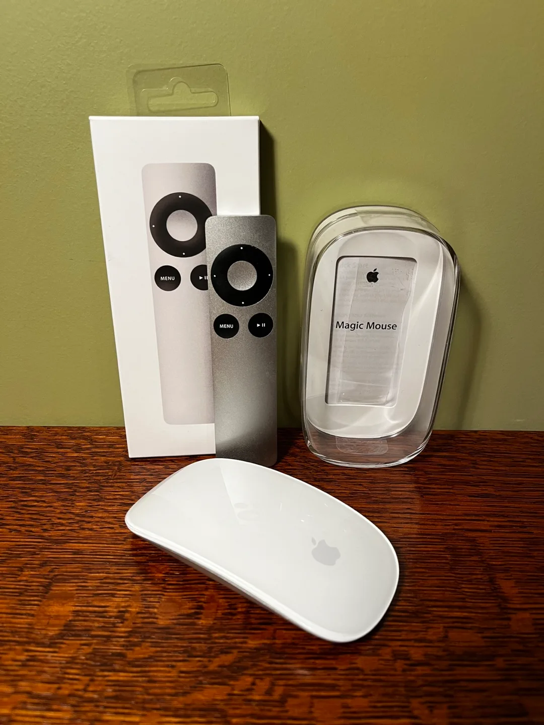 Apple Mac mini (2012) / 2 SSDs / 8GB RAM / Keyboard/Mouse/Remote image indicator(6)