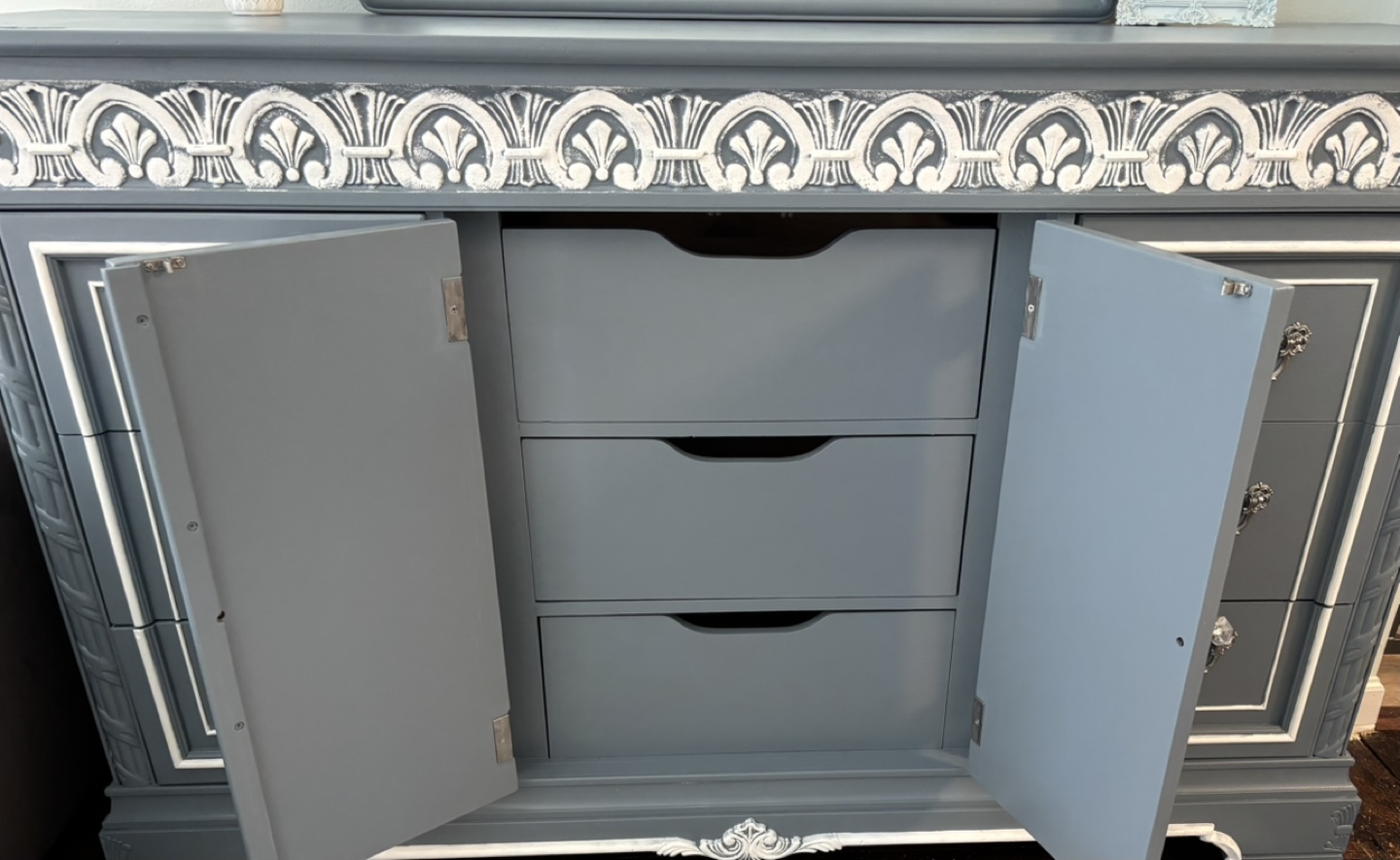 Vintage Gray/Blue and White Painted Dresser with Mirror - photo 4