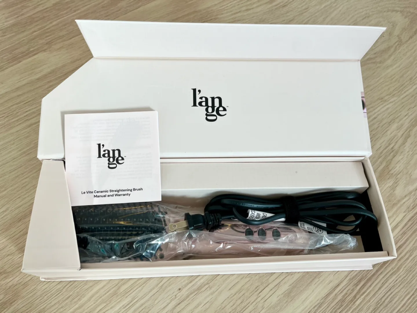 L'ange Le Vite Ceramic Straightening Brush image indicator(2)