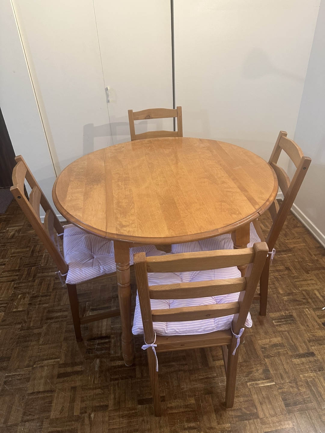 IKEA JOKKMOKK Round Table and Four Chairs with Cushions