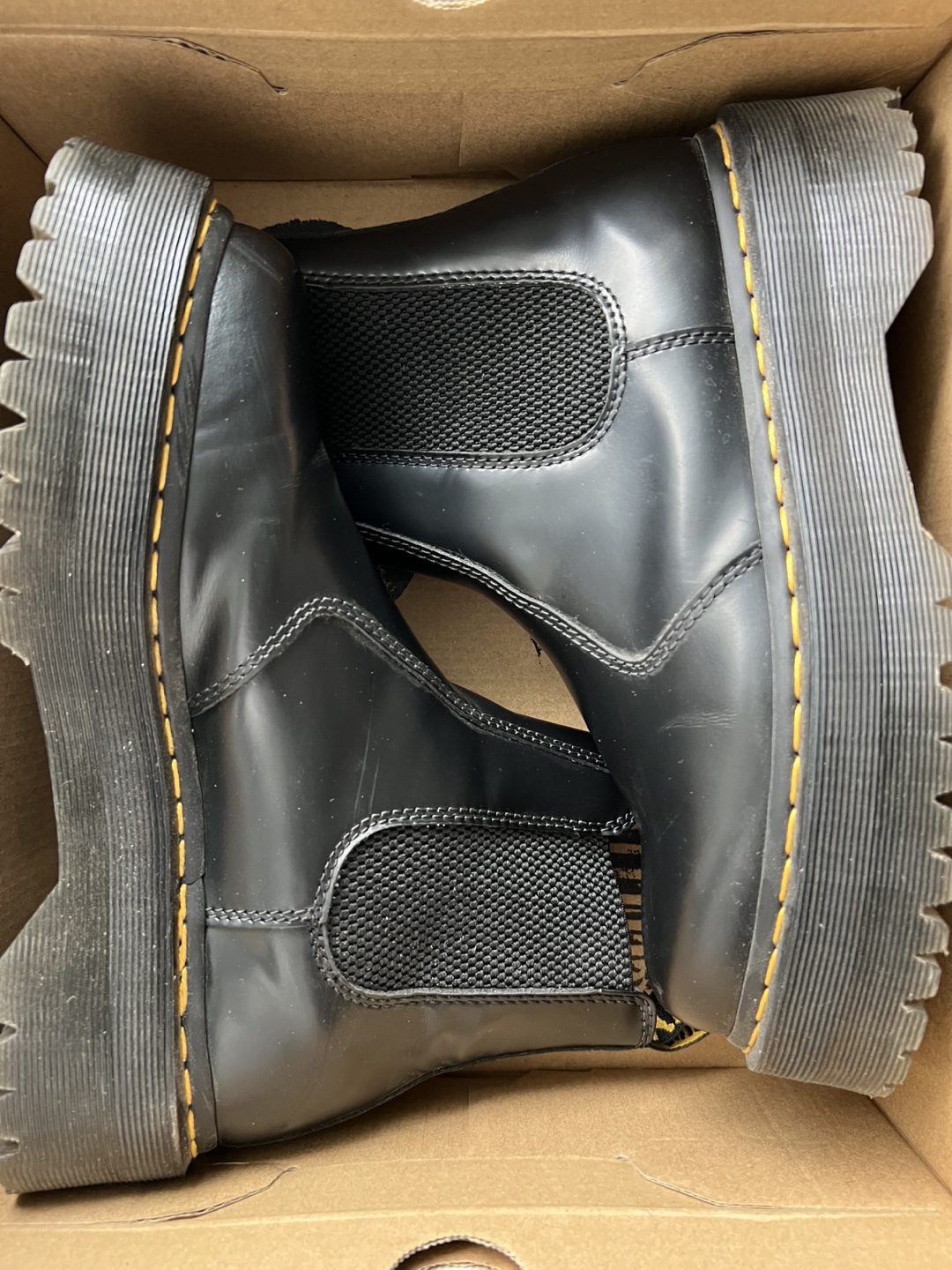 Dr. Martens 2976 Quad Chelsea Boots - Black - Size US 10 - photo 2