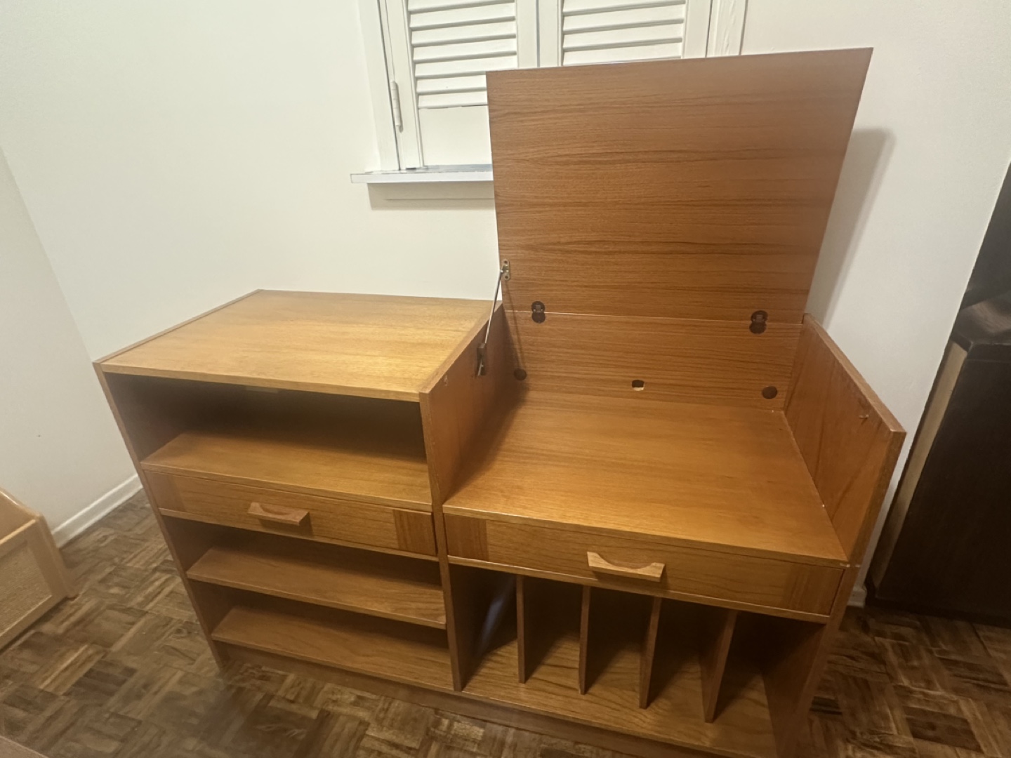 TV table (can also be used as chest of drawers)