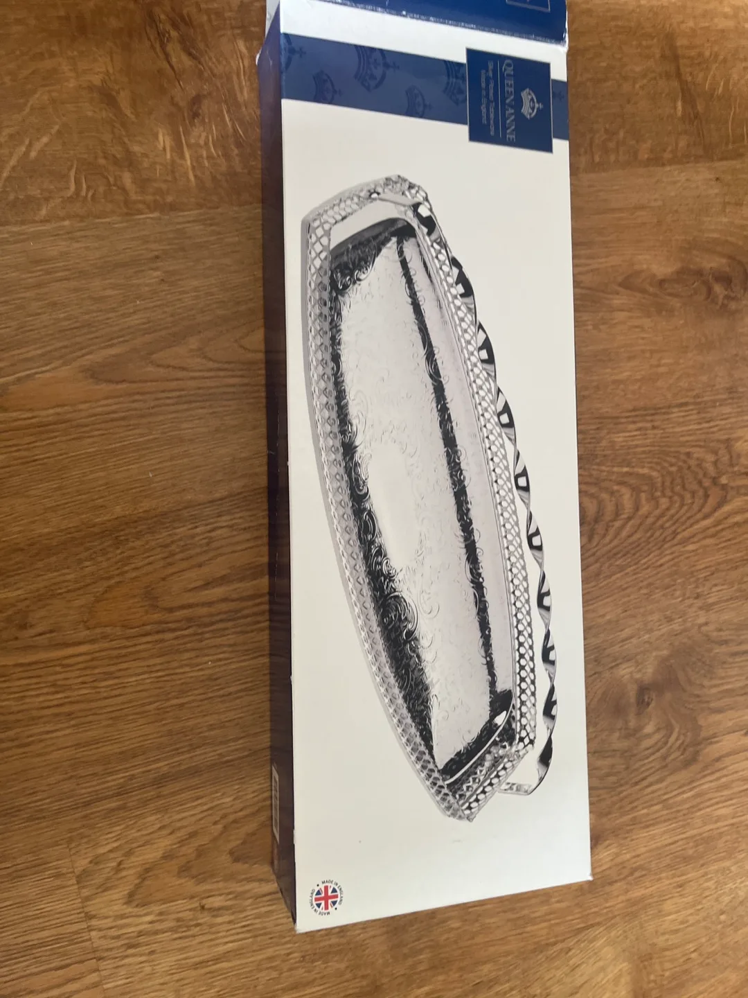 Queen Anne Silver Plated Serving Tray image indicator(6)