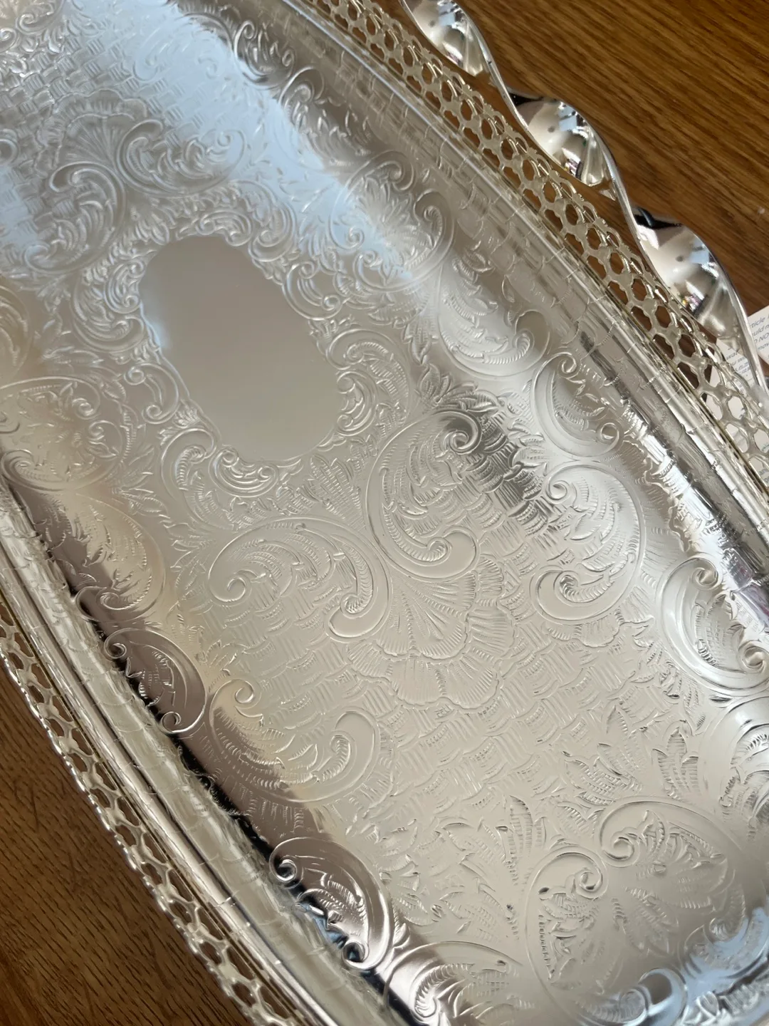 Queen Anne Silver Plated Serving Tray image indicator(8)