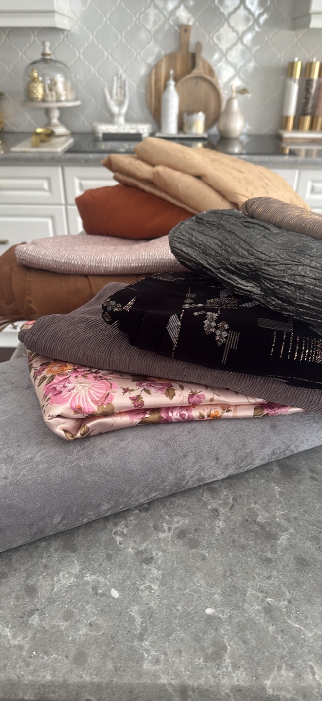 Fabric Bundle - Assorted Colours and Textures - photo 4