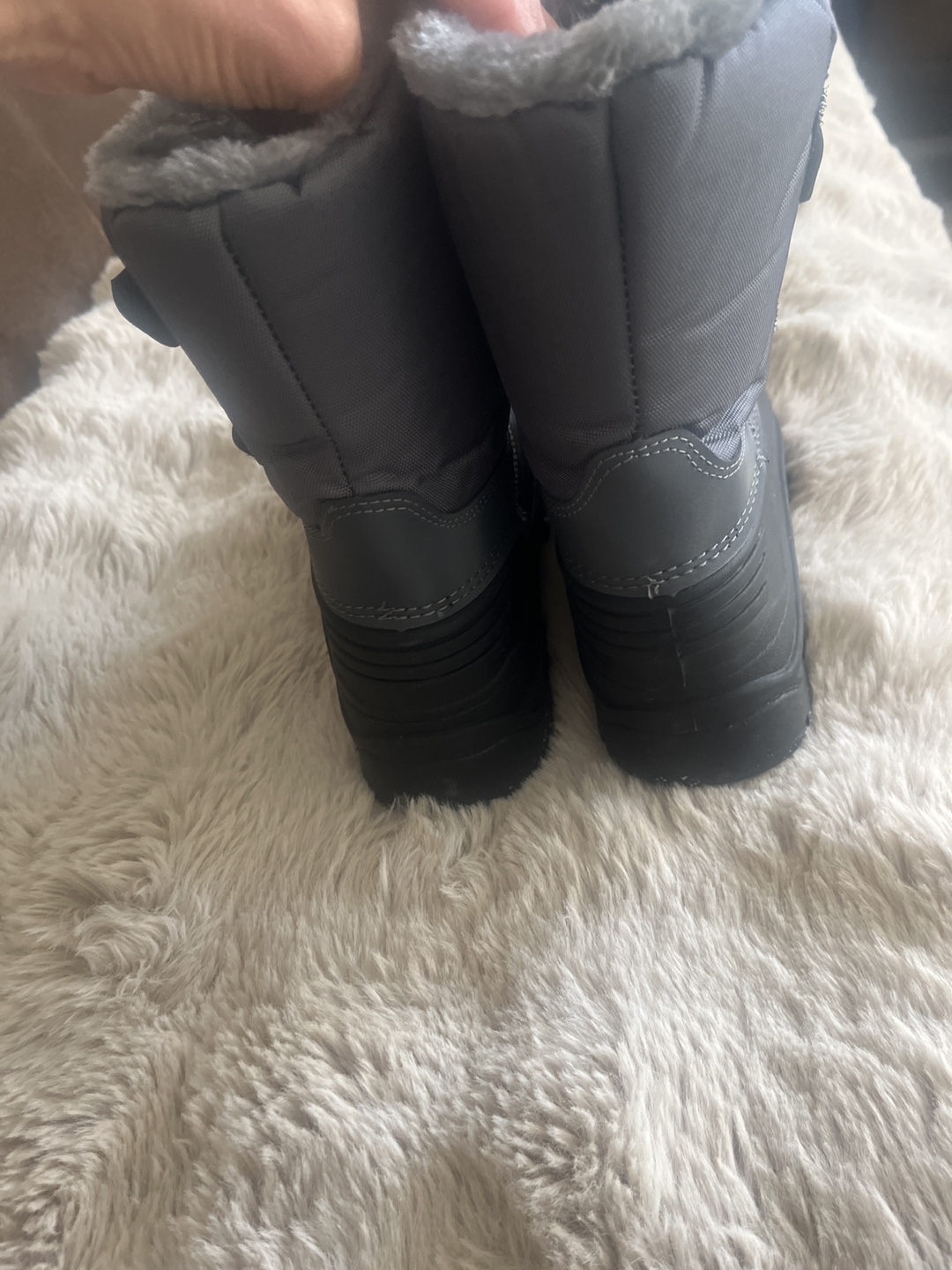Kids' Gray & Black Winter Boots - Size 8 - photo 4