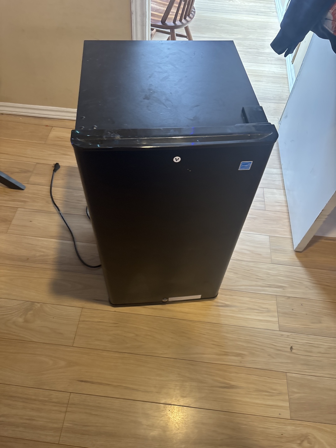 Vido 4.5 cu. ft. Compact Refrigerator