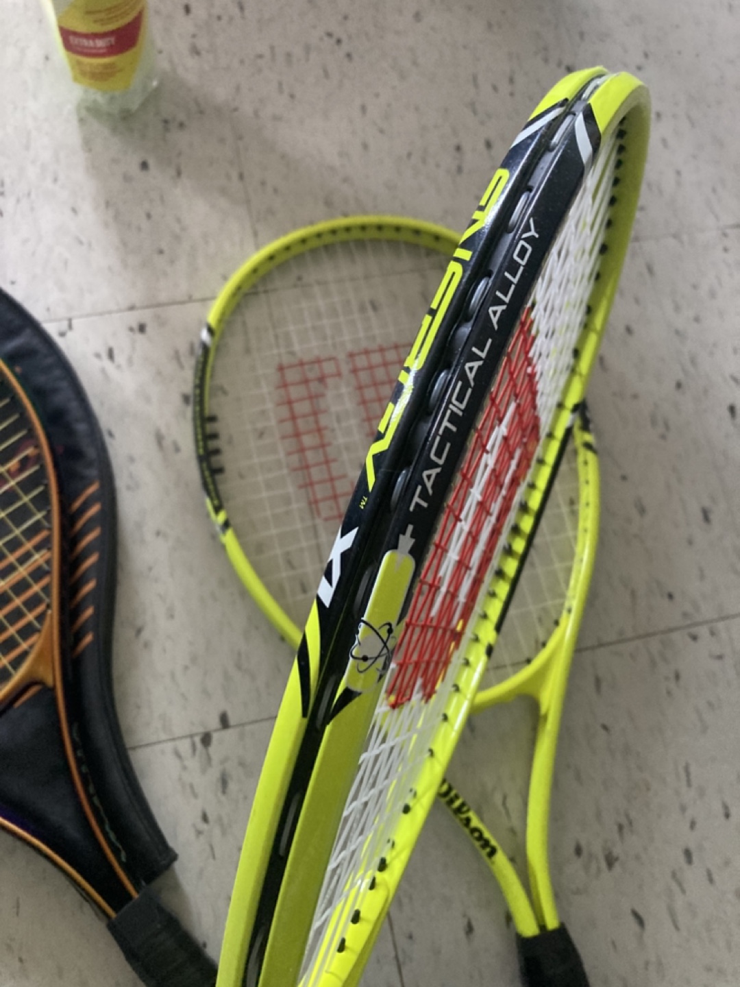 Tennis Racquets and Balls Bundle - Wilson & Spalding - photo 3