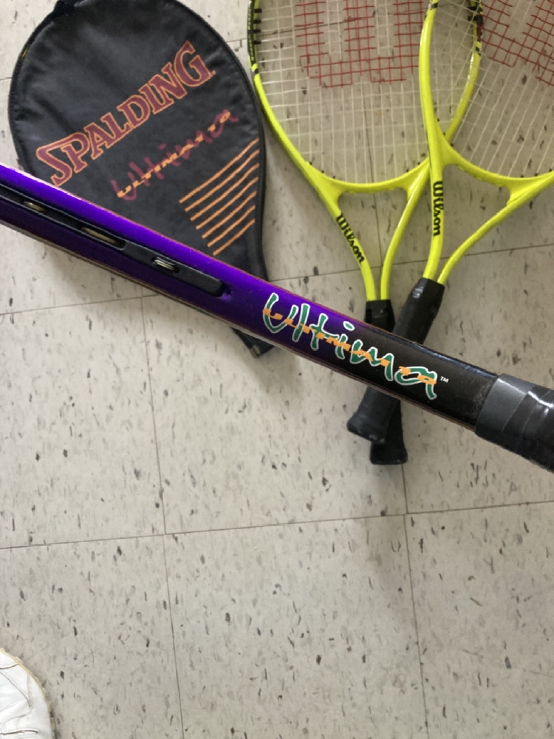 Tennis Racquets and Balls Bundle - Wilson & Spalding - photo 4