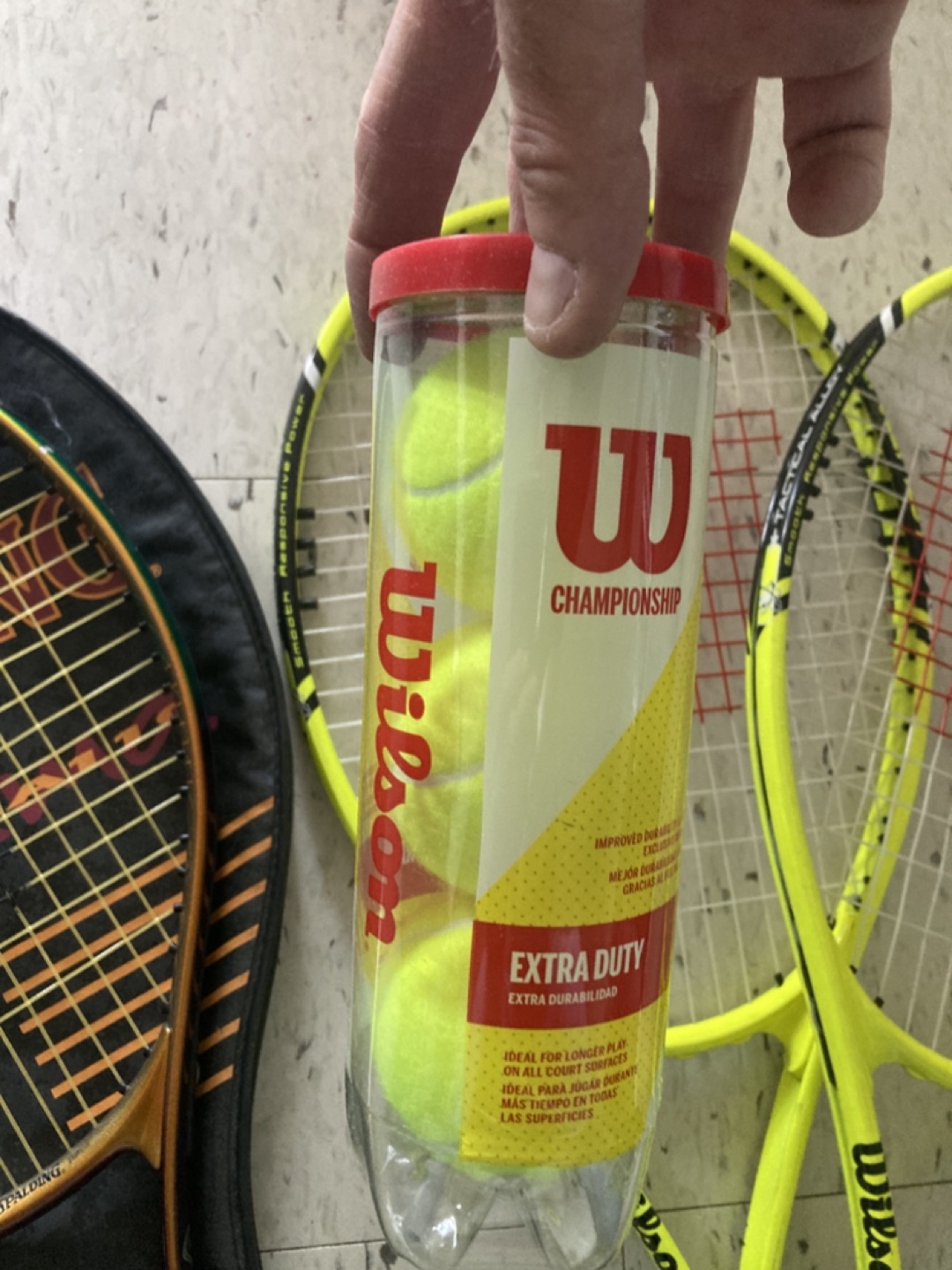 Tennis Racquets and Balls Bundle - Wilson & Spalding - photo 5