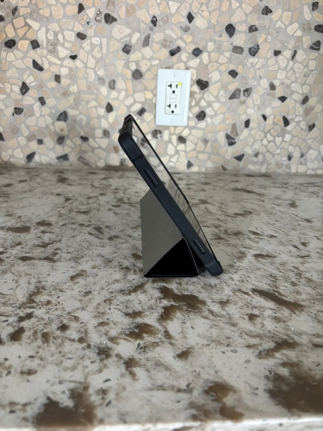 Samsung Galaxy Tab A7 Android Tablet with Case image indicator(4)