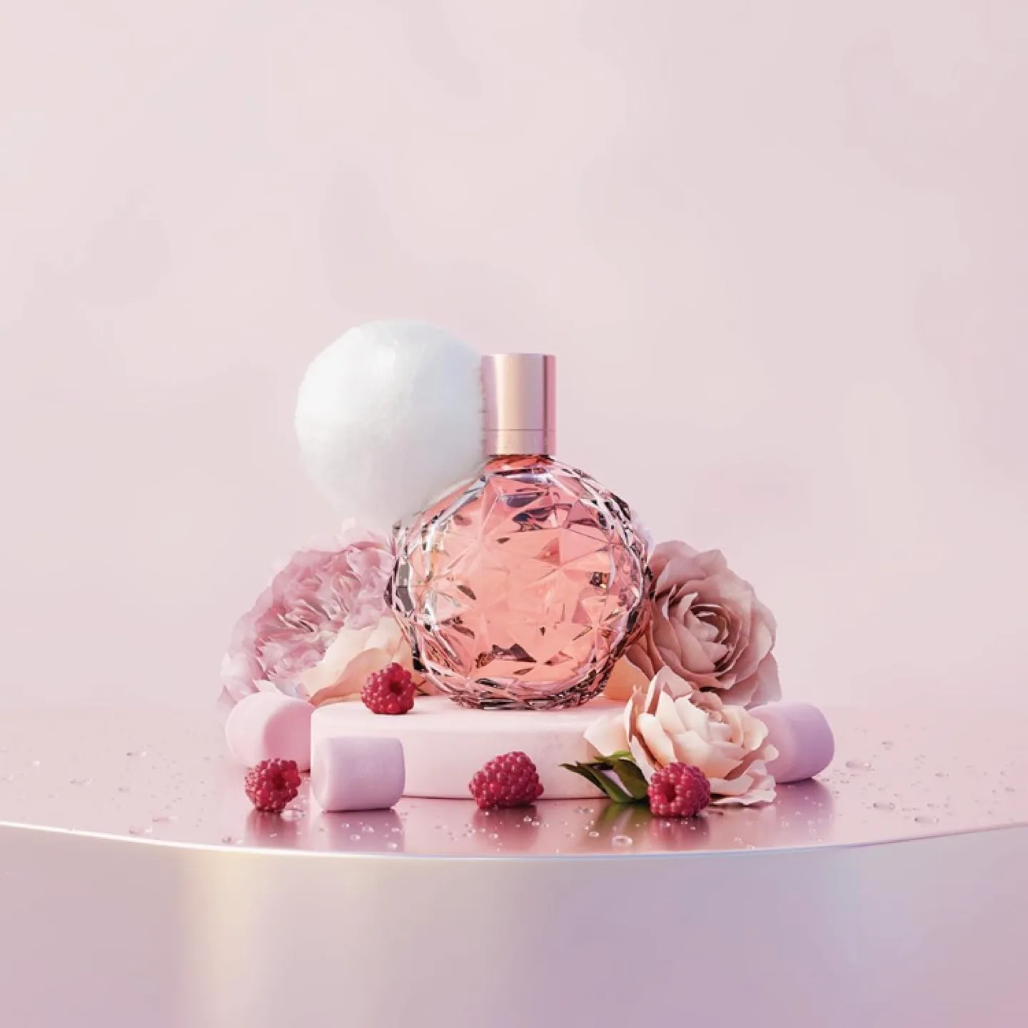 (Half full) Ariana Grande Ari Eau de Parfum Spray image indicator(2)