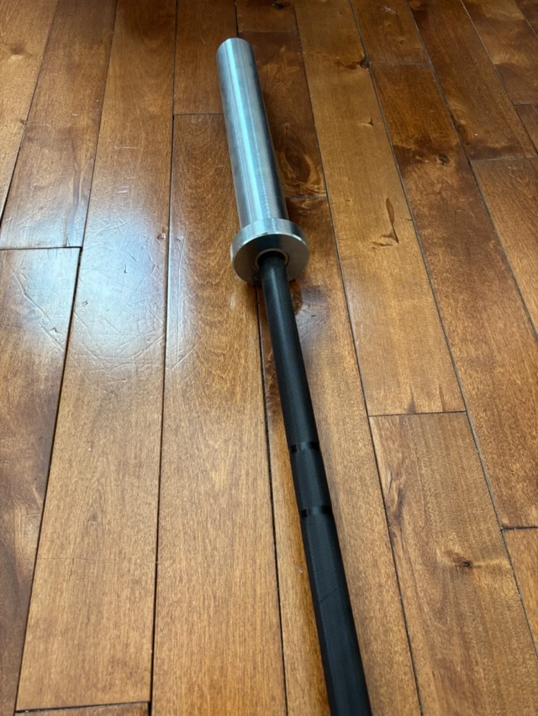 Rogue Bella 2.0 Barbell - 15kg Olympic Bar image indicator(3)