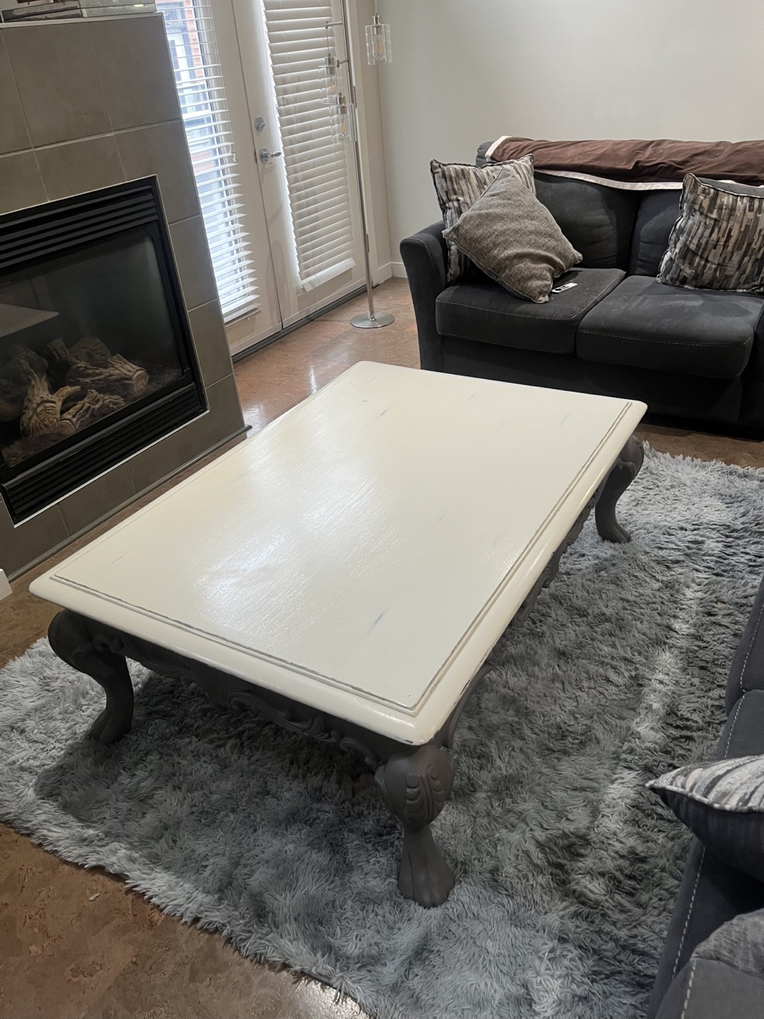 Elegant Painted Coffee Table - photo 3