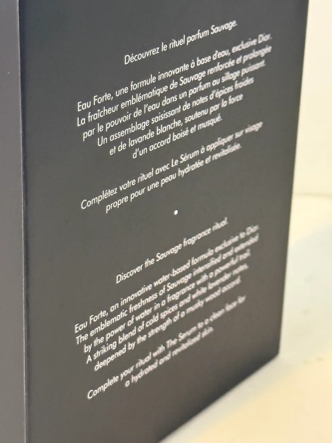 Dior Savauge - EAU FORTE PARFUM & SERUM (Men) image indicator(5)