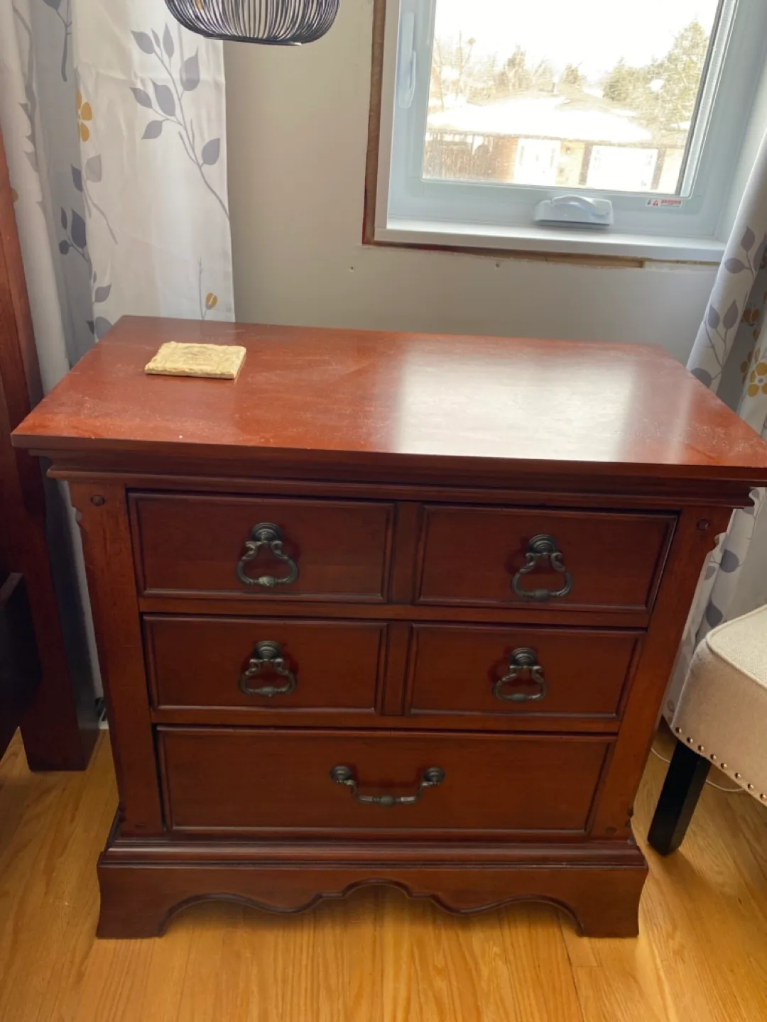 Queen Bed Set - Bed frame, Dressers,Mirror, and Nightstand image indicator(3)