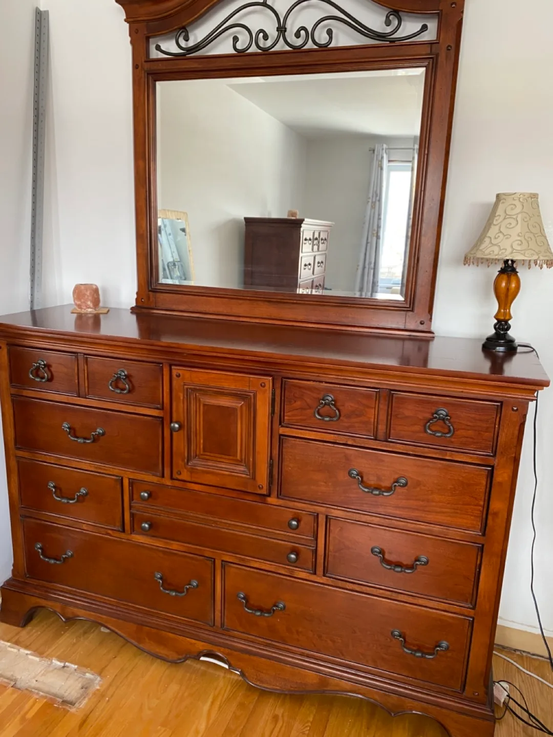 Queen Bed Set - Bed frame, Dressers,Mirror, and Nightstand image indicator(2)