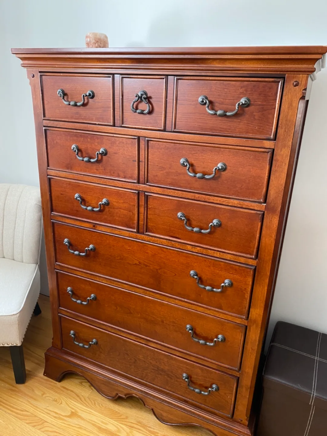 Queen Bed Set - Bed frame, Dressers,Mirror, and Nightstand image indicator(4)