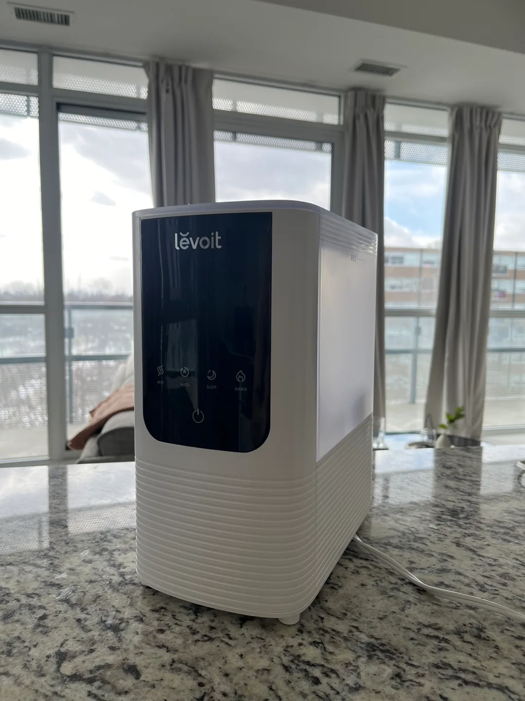 Levoit OasisMist Smart Humidifier thumbnail