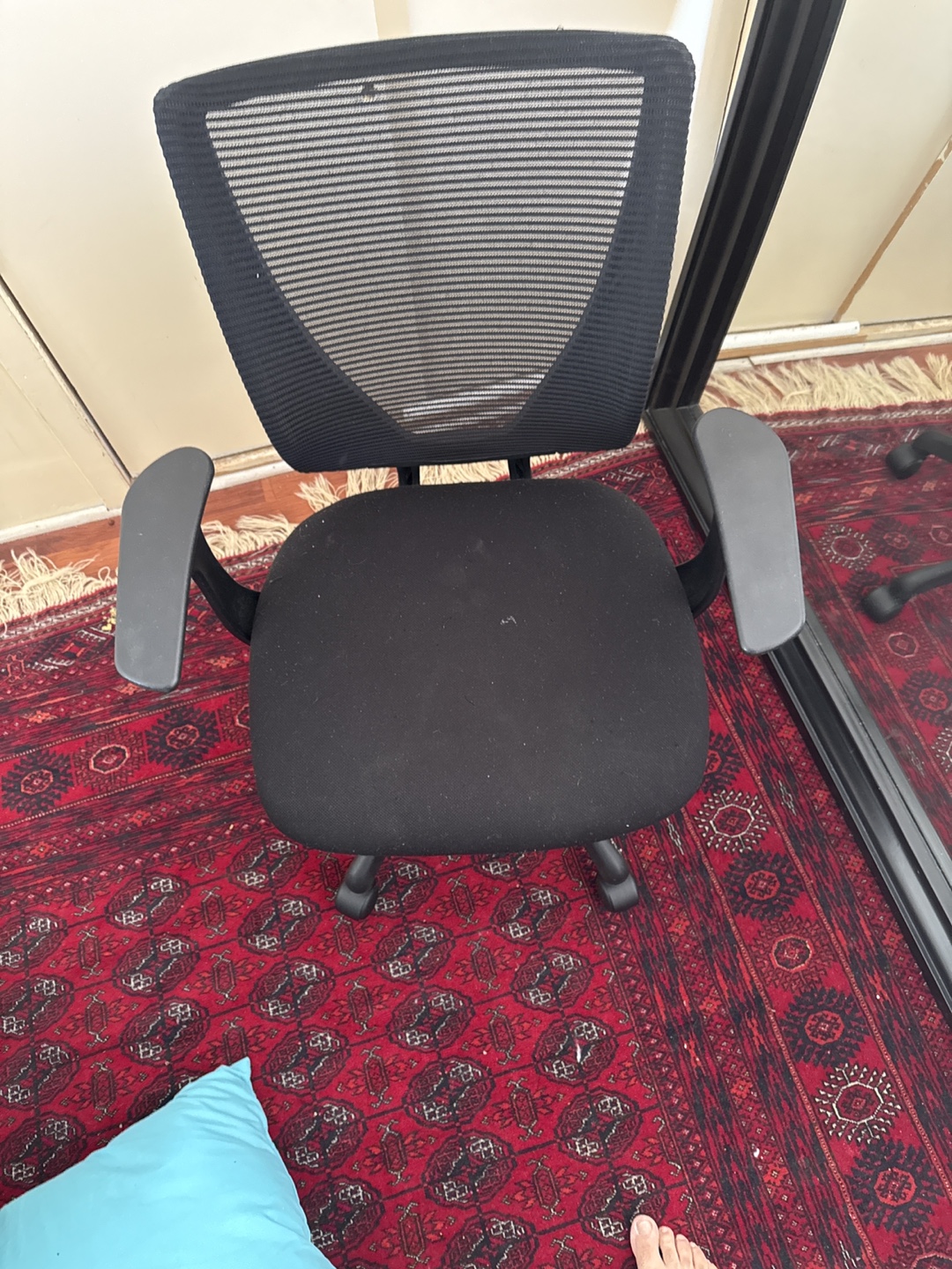 Black Mesh Office Chair