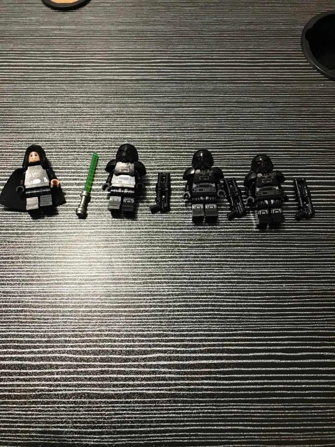 LEGO Star Wars Dark Trooper Attack Minifigures and Set image indicator(3)