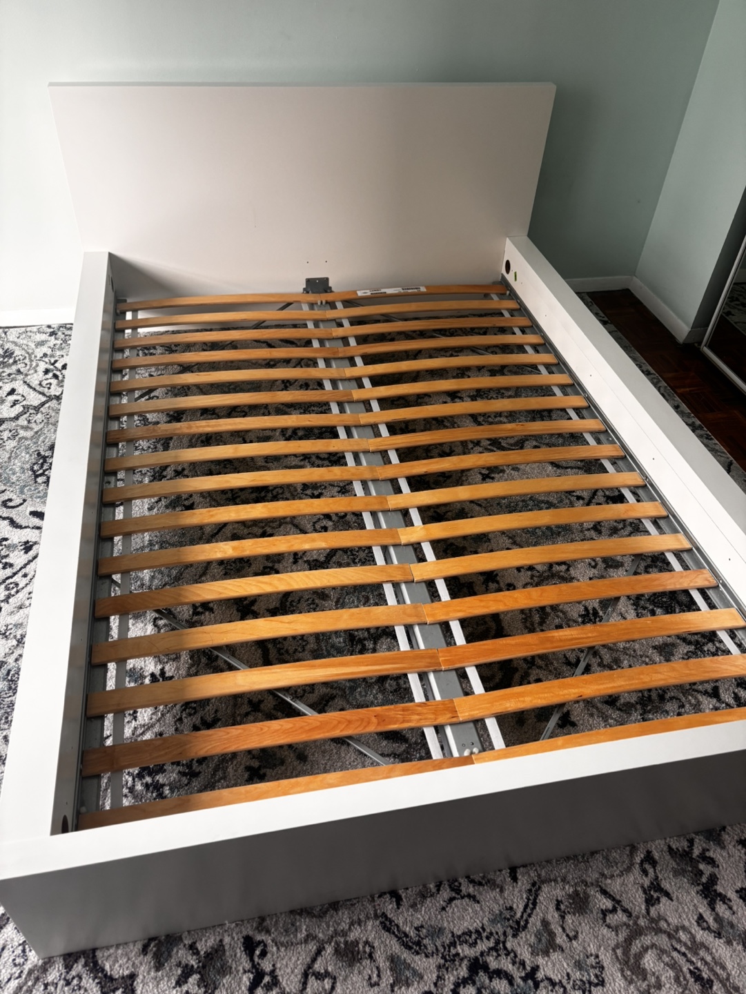 IKEA MALM White Queen Bed Frame - photo 2