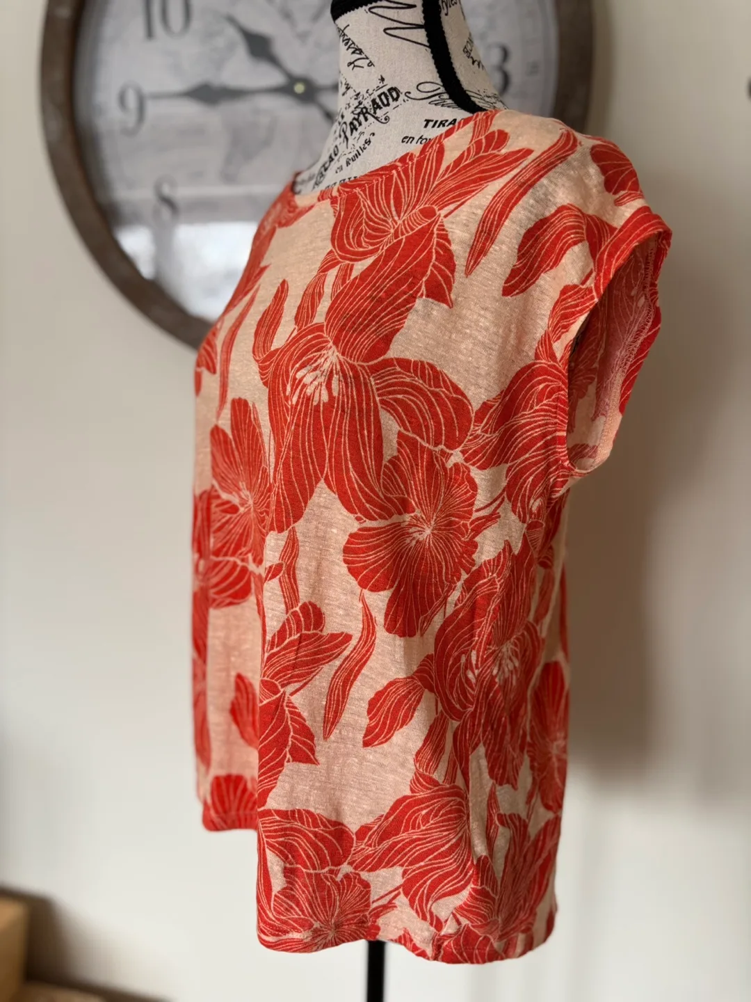 Tahari 100% Linen Orange Floral Top, Size L image indicator(4)