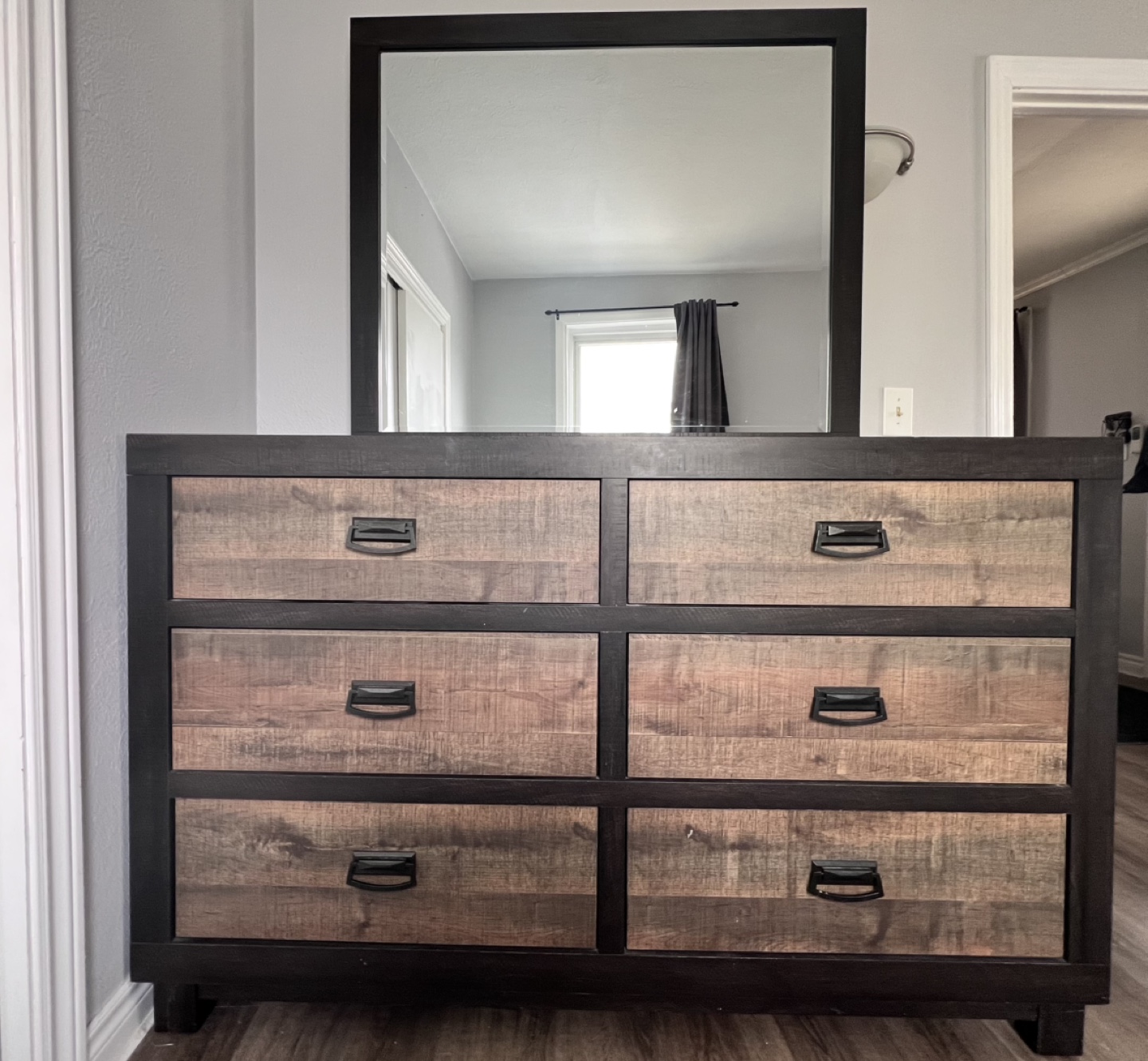 6-Drawer Dresser with Mirror