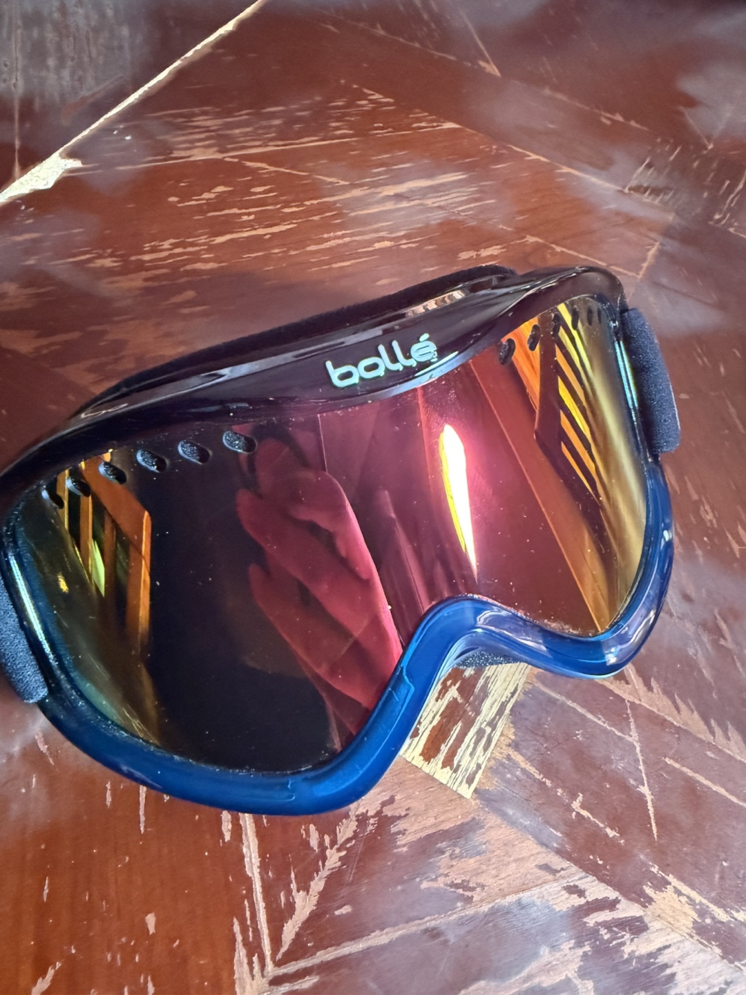 Ski goggles
