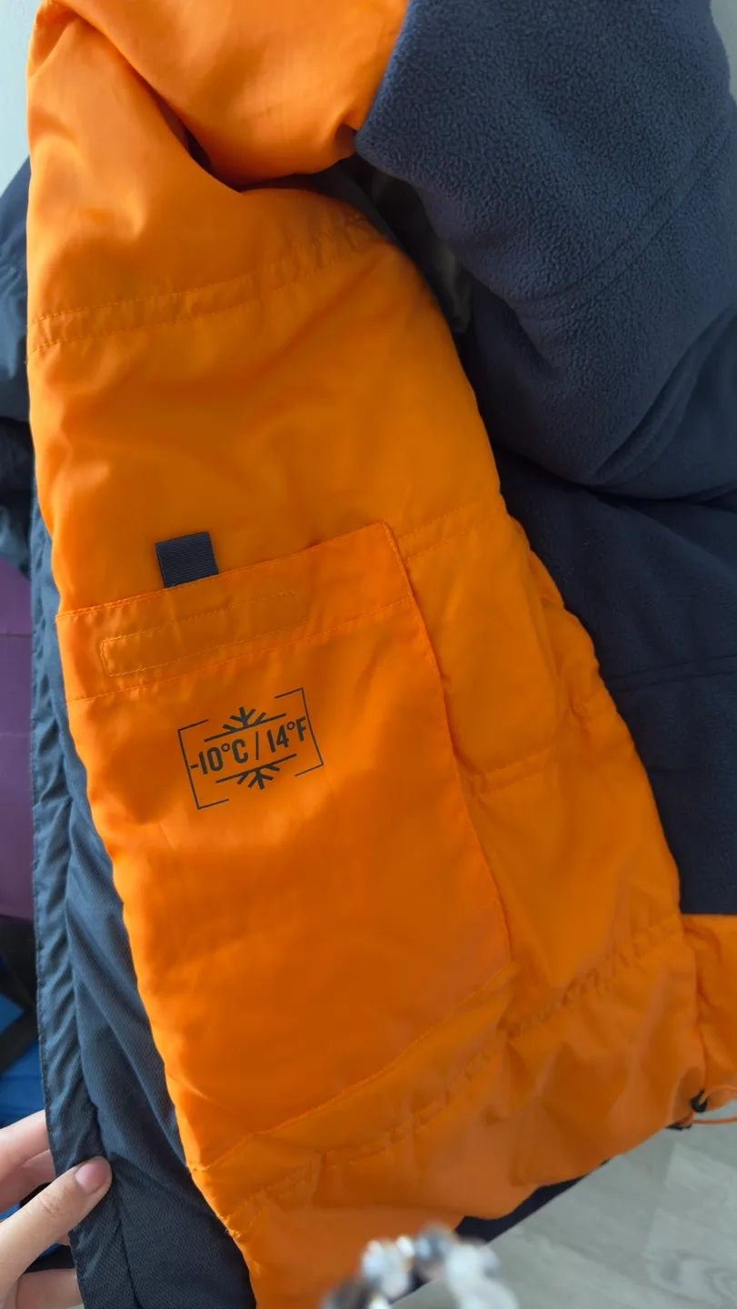 Decathlon Quechua Winter Jacket - Size L image indicator(3)