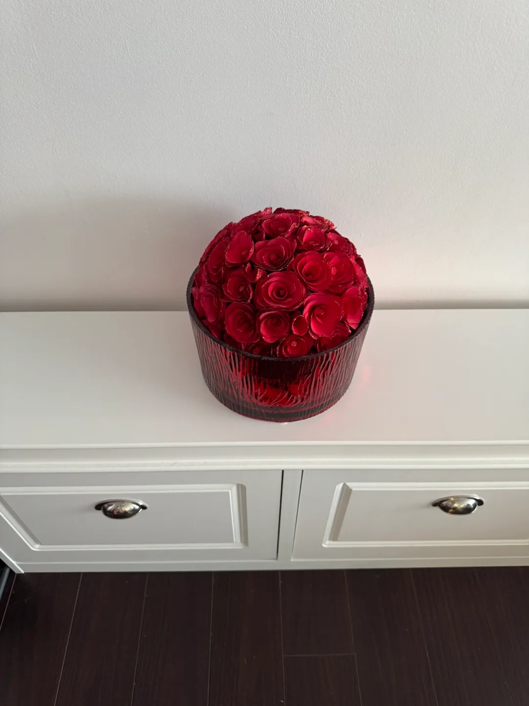 Red Glass Decorative Bowl image indicator(5)