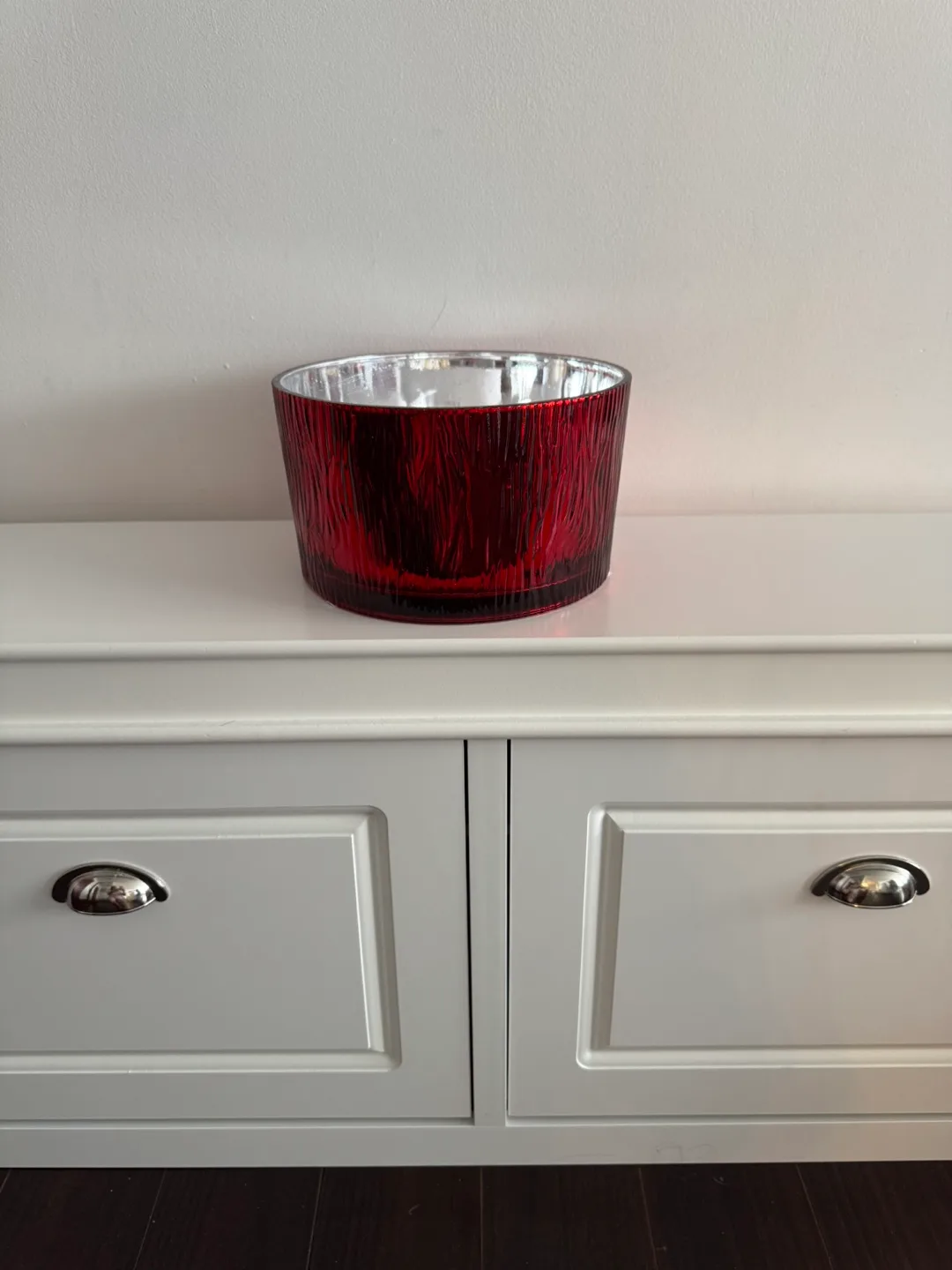Red Glass Decorative Bowl image indicator(2)