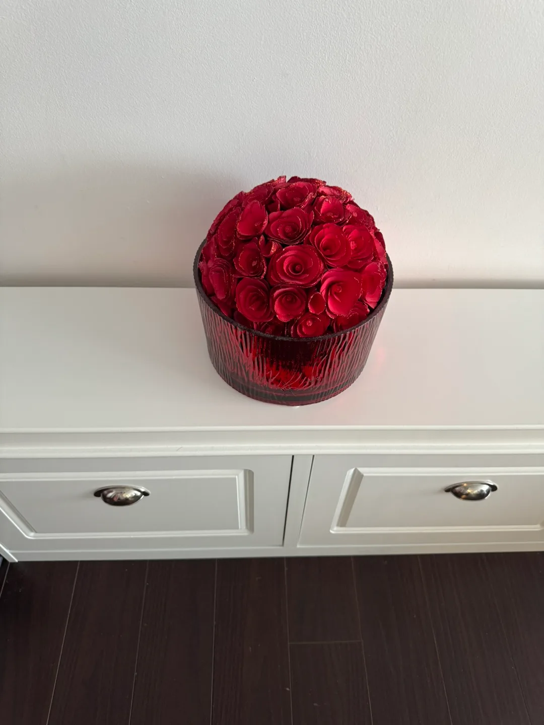 Red Glass Decorative Bowl image indicator(3)