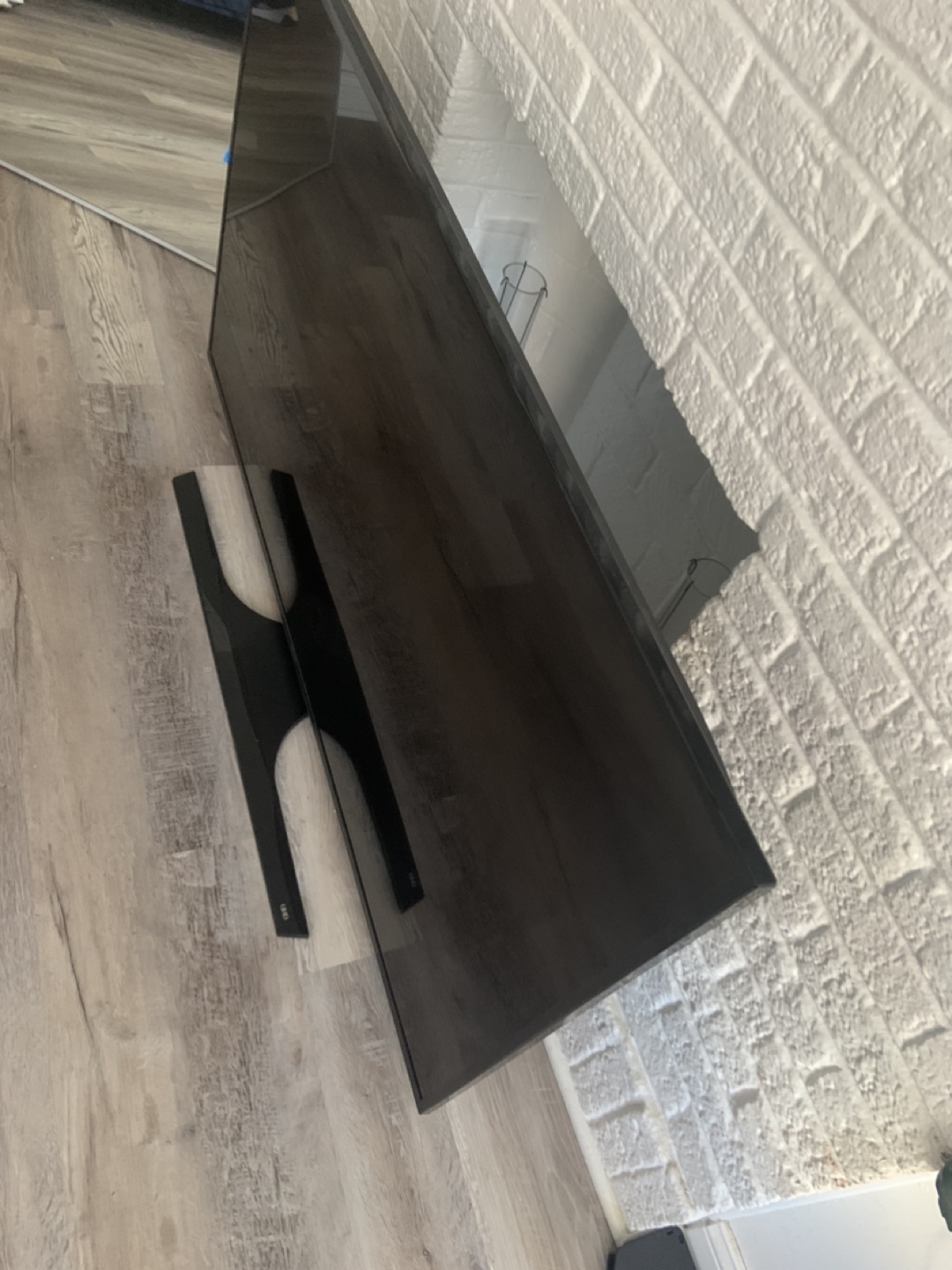 Samsung 60” Smart TV - photo 3
