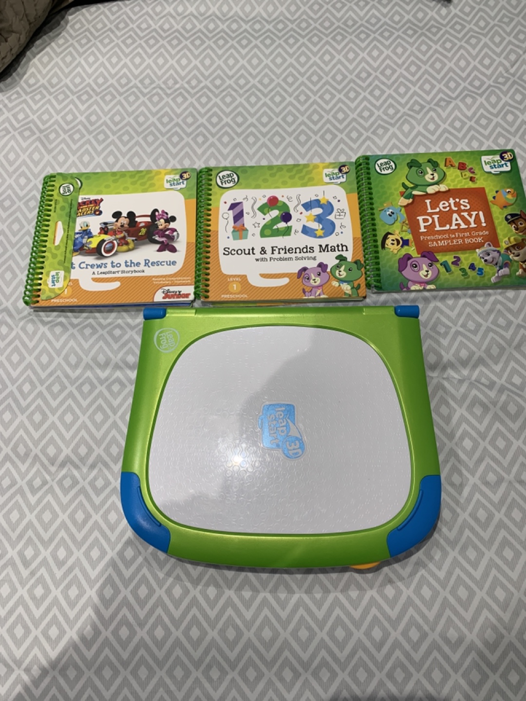 LeapFrog LeapStart Interactive Learning System with Books