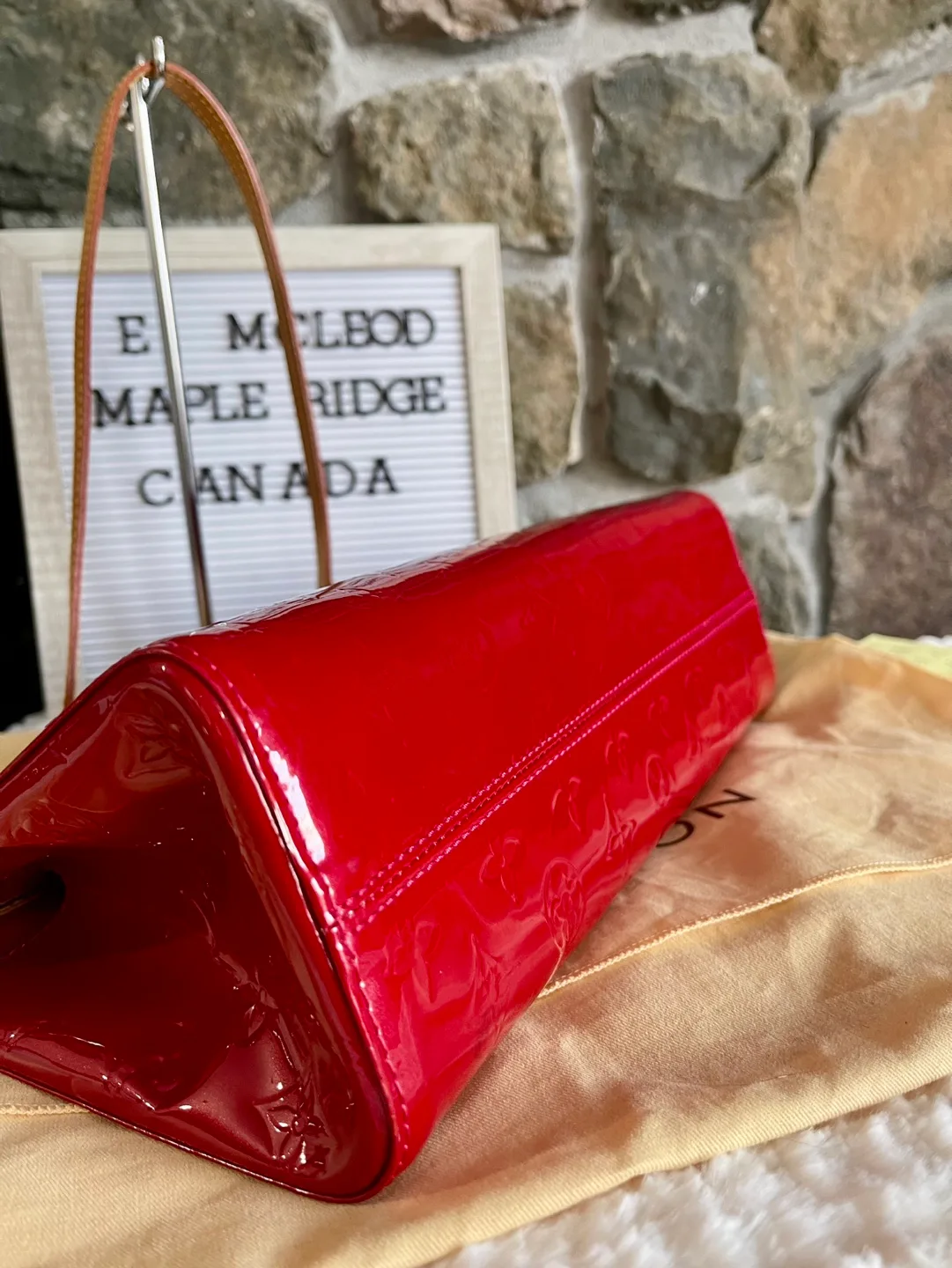 Authentic Louis Vuitton Monogram Roxbury Vernis Red  Handbag image indicator(4)